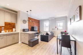 Cozy 1BR Condo Unit on James Street North